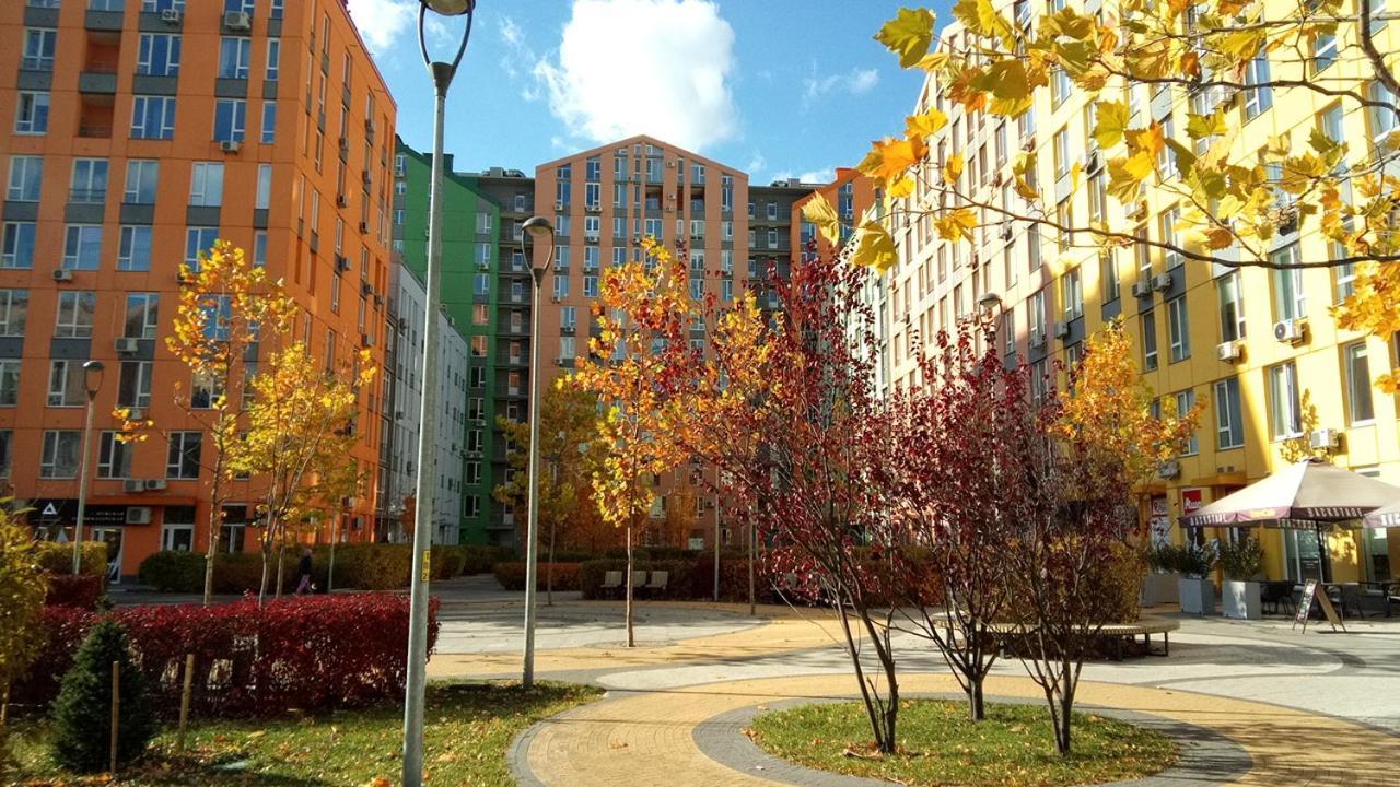 Апартаменти Georgeous Bright In A Bright Residential Complex Comfort Town кт-08 Київ