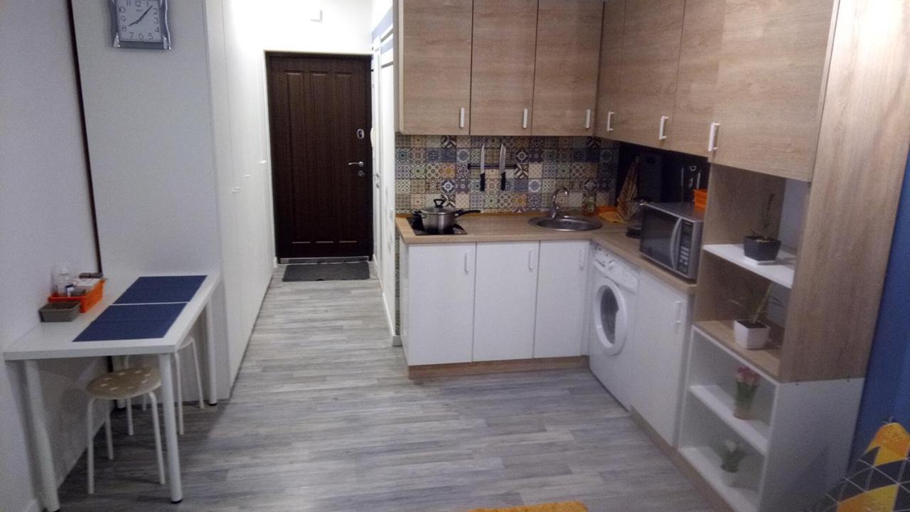 Апартаменти Georgeous Bright In A Bright Residential Complex Comfort Town кт-08 *