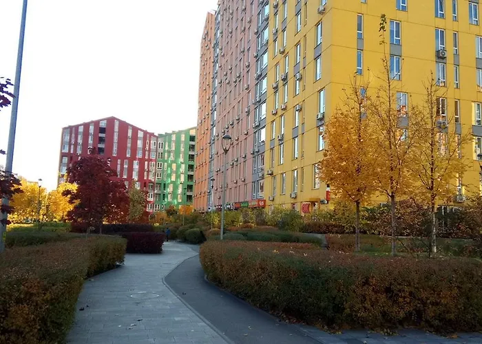 Georgeous Bright Studio In A Bright Residential Complex Comfort Town Кт-08