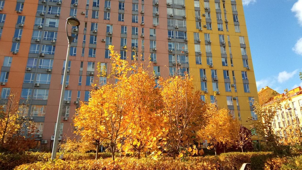Georgeous Bright In A Bright Residential Complex Comfort Town кт-08 Kyiv
